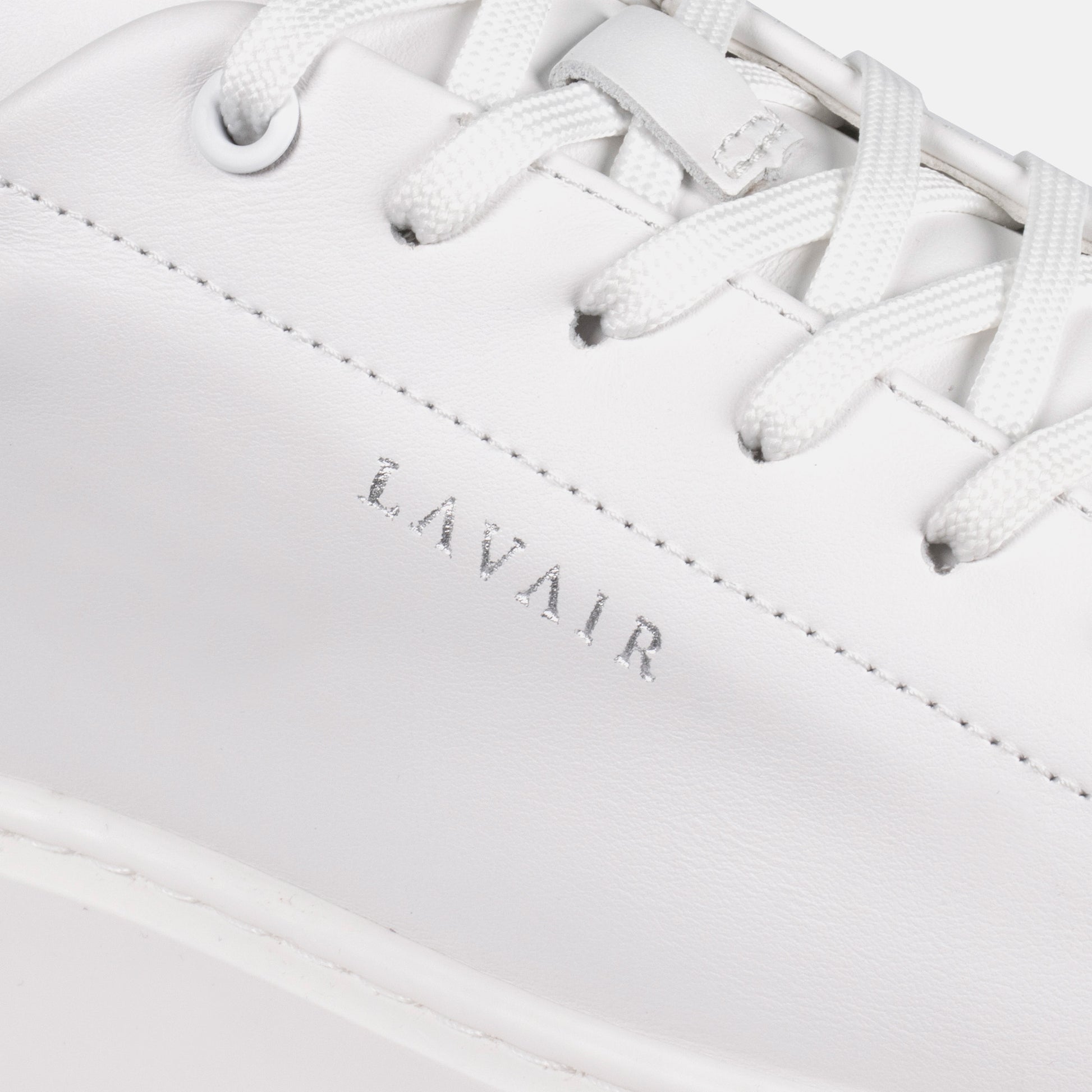 LUNA Triple White